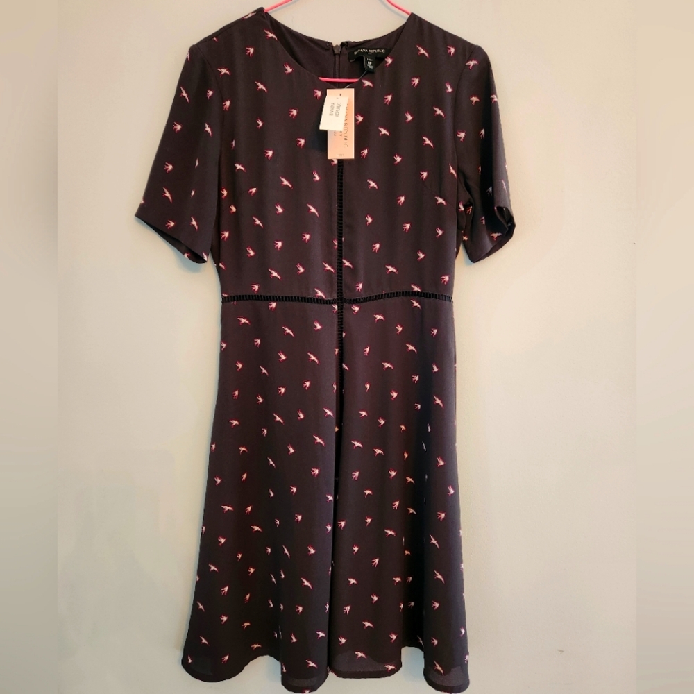 NWT Banana Republic Gray Dress with White and Pink Birds.  Beautiful pattern.